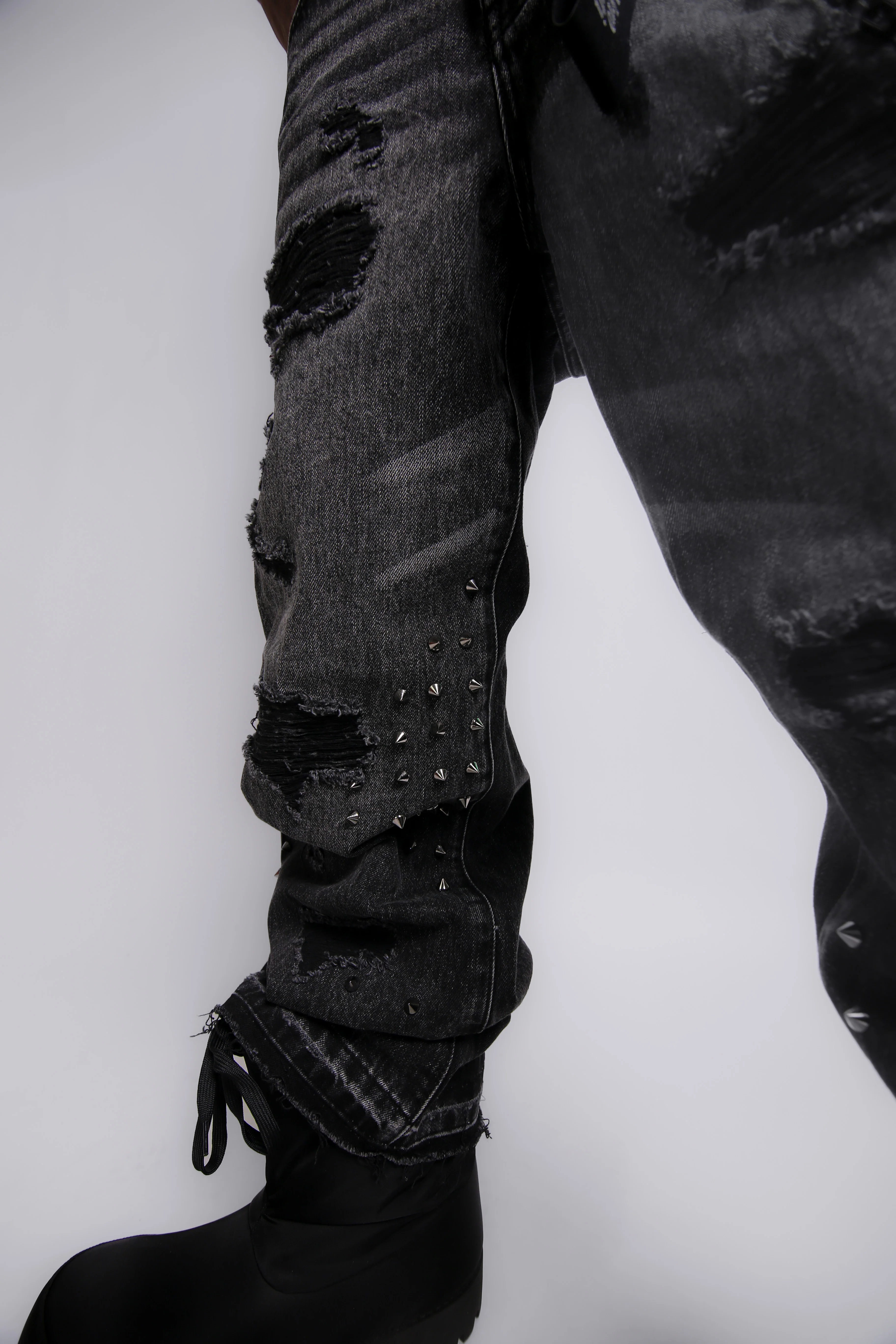 VERO SANTI | ARBITER (Black) - Image 3